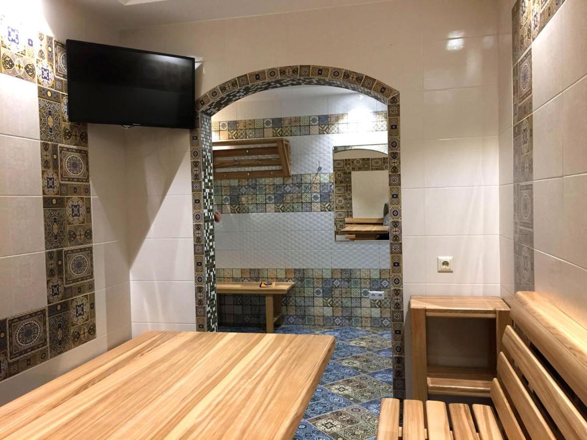 阿瓦隆宫酒店 捷尔诺波尔 外观 照片